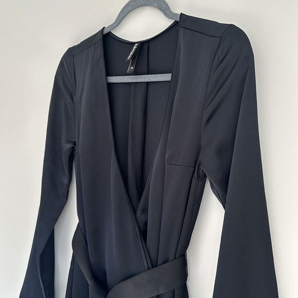 FOR LOVE & LEMONS Floral Trim Robe Black Size XS - Picture 12 of 13